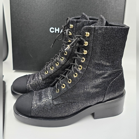 Chanel 2022 interlocking CC logo combat boots. - Picture 1 of 9